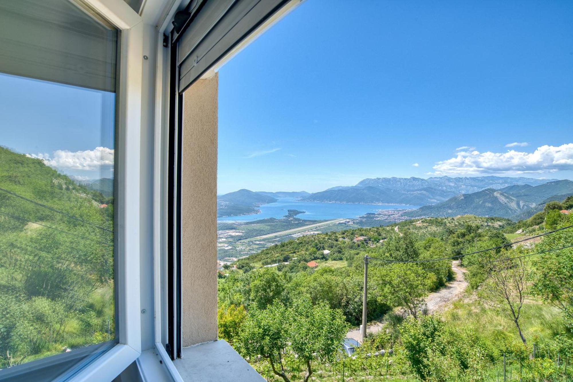 Apartment Paradise Kotor Exterior photo