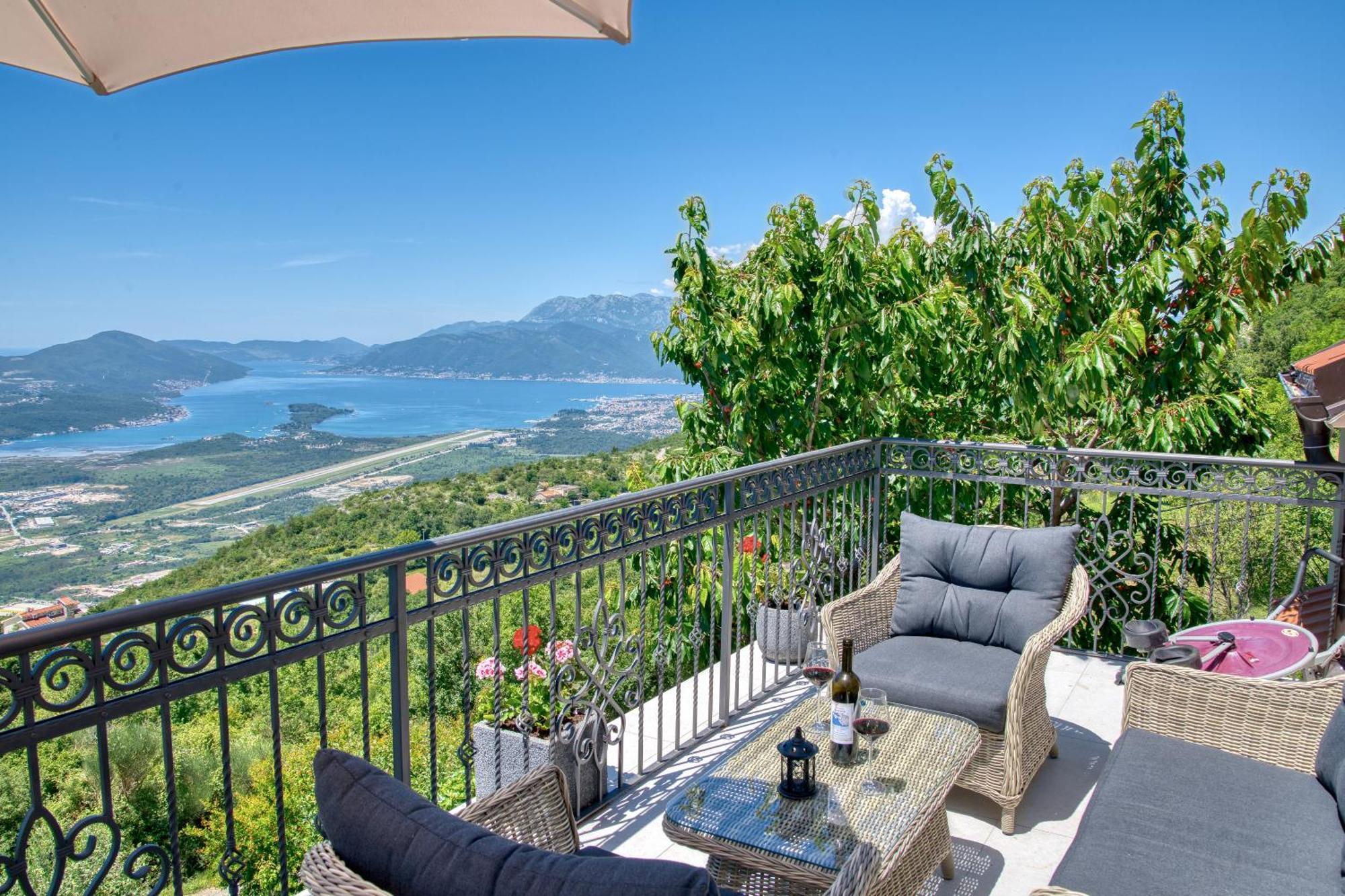 Apartment Paradise Kotor Exterior photo